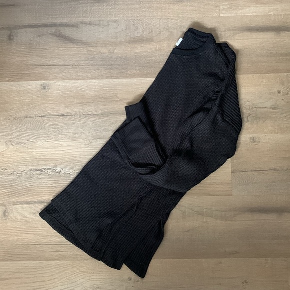 Abercrombie Waffle Top - Picture 3 of 3